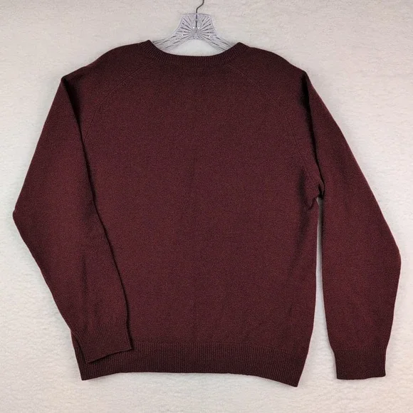 LL Bean Mens V Neck Lambswool Sweater Size Medium Red 264789 - Picture 5 of 8